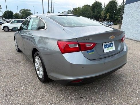 Used 2024 Chevrolet Malibu LT FWD image 3