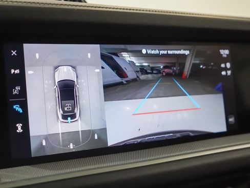 Certified 2025 Porsche Cayenne S image 31