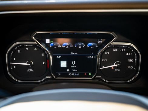 Used 2021 GMC Yukon XL Denali image 30