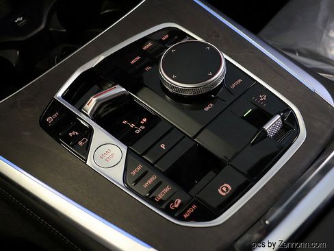 New 2026 BMW X5 xDrive50e w/ M Sport Package image 27