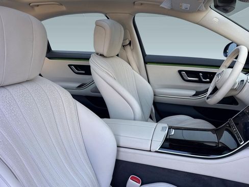 Used 2023 Mercedes-Benz S 500 4MATIC image 27