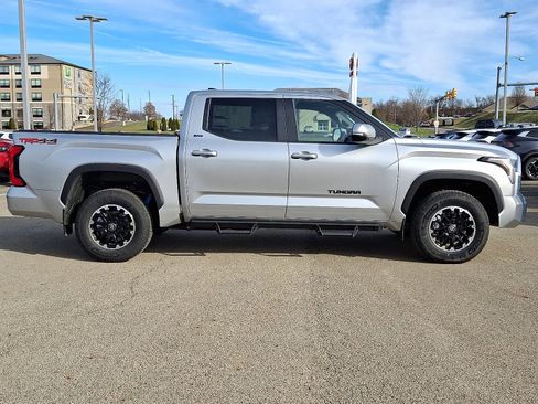 New 2026 Toyota Tundra SR5 image 7