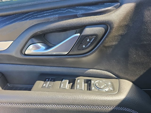 Used 2021 GMC Yukon Denali w/ Denali Premium Package AWD/4WD image 24