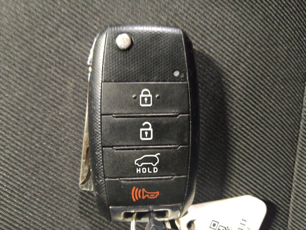 Used 2018 Kia Soul + FWD image 32