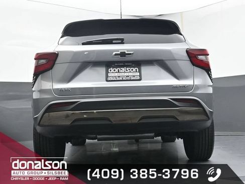 Used 2026 Chevrolet Trax ACTIV w/ Sunroof Package FWD image 16