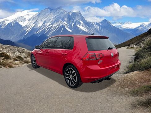 Used 2016 Volkswagen Golf SE w/ Lighting Package image 3