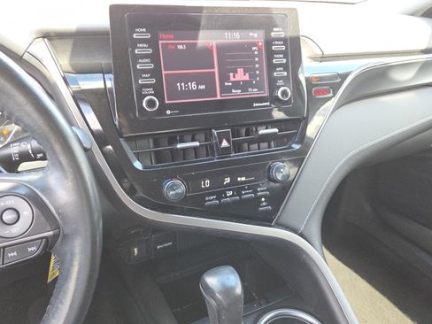 Used 2021 Toyota Camry SE FWD image 28
