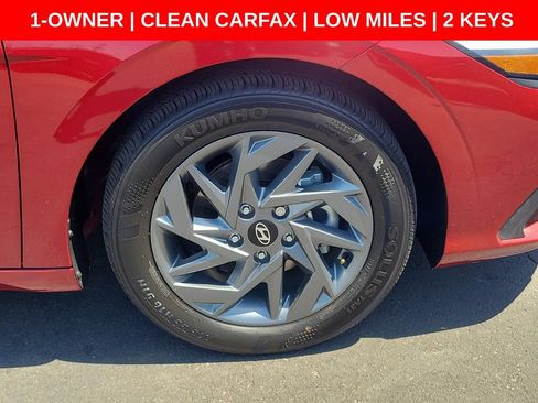 Used 2024 Hyundai Elantra SEL FWD image 8