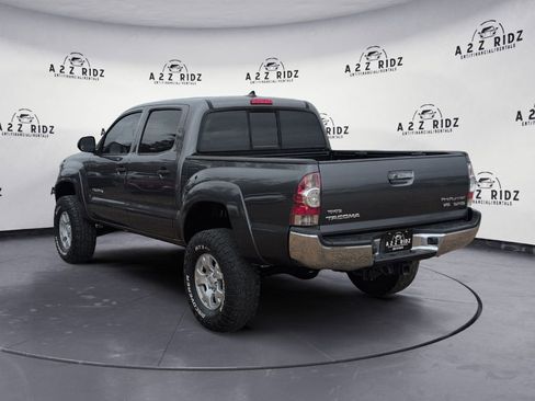 Used 2015 Toyota Tacoma PreRunner w/ SR5 Package image 4