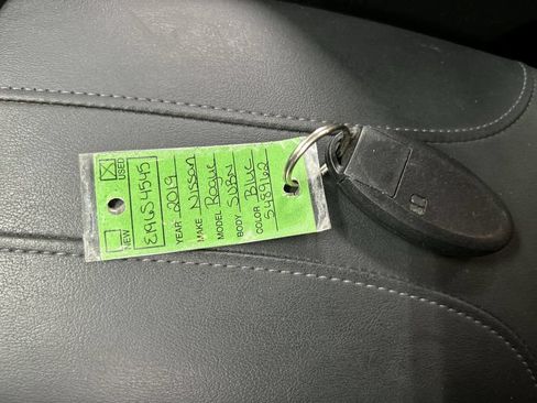 Used 2019 Nissan Rogue SV AWD/4WD image 12