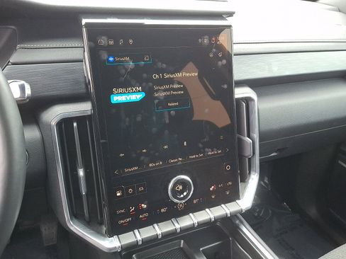 Used 2025 GMC Acadia Elevation image 18