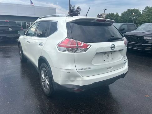 Used 2015 Nissan Rogue SL AWD/4WD image 2