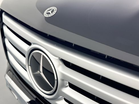 New 2026 Mercedes-Benz GLS 450 4MATIC image 13