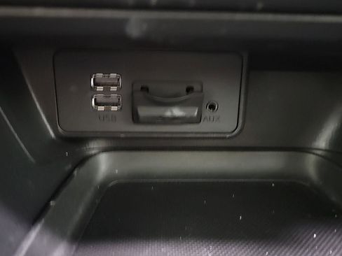 Used 2018 MAZDA MAZDA3 Touring FWD image 29