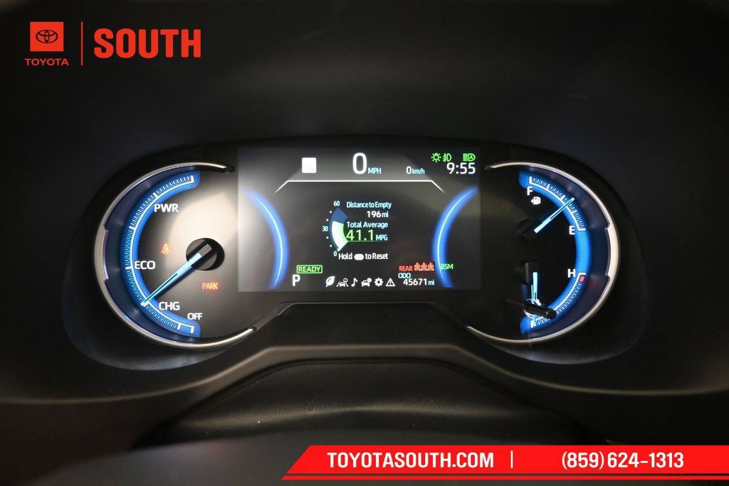 Used 2022 Toyota RAV4 Limited AWD/4WD image 12
