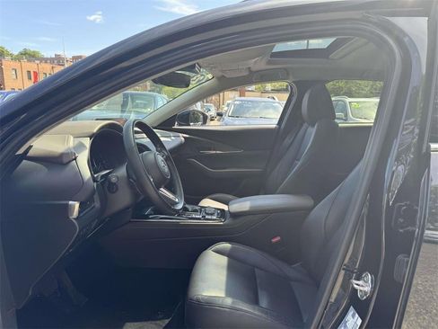 Used 2023 MAZDA CX-30 AWD 2.5 S w/ Premium Package image 18