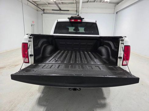 Used 2022 RAM 1500 Tradesman w/ Chrome Appearance Group AWD/4WD image 9