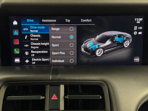 Used 2020 Porsche Taycan Turbo image 28