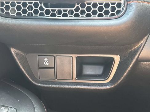 Certified 2025 Honda HR-V Sport image 20