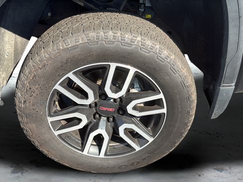 Used 2022 GMC Sierra 1500 AT4 w/ AT4 Premium Package AWD/4WD image 30