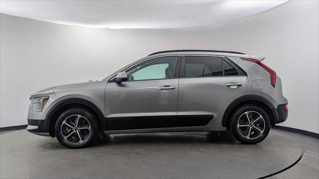 Used 2024 Kia Niro LX FWD image 3