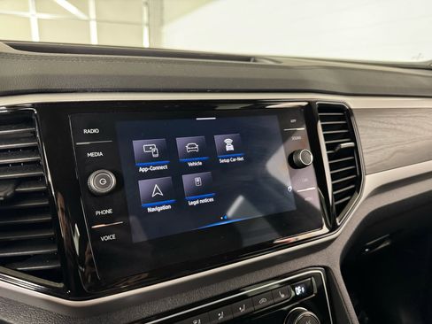 Used 2023 Volkswagen Atlas SE image 22