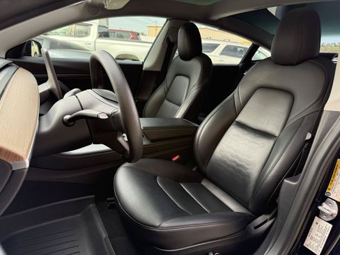 Used 2021 Tesla Model 3 Standard Range Plus RWD image 11