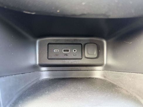Certified 2023 Chevrolet Equinox LT FWD image 21