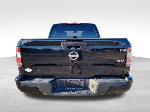 Used 2023 Nissan Frontier SV image 7