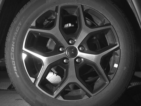 Used 2025 Jeep Compass Limited image 15