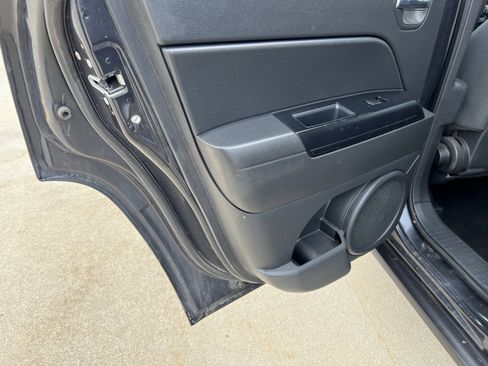 Used 2014 Jeep Compass Sport w/ Power Value Group FWD image 20