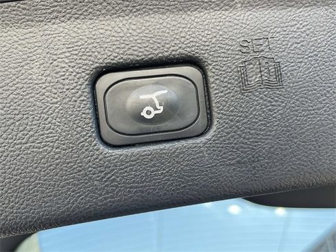 Used 2024 Ford Edge SEL w/ Convenience Package image 21