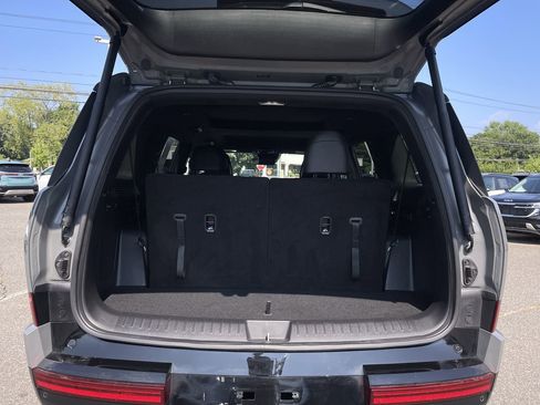 Used 2025 Hyundai Santa Fe Calligraphy image 11