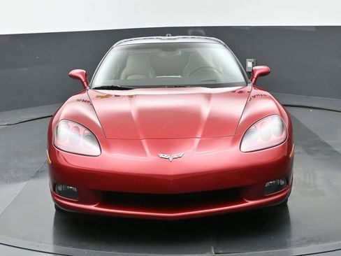 Used 2005 Chevrolet Corvette Coupe w/ Preferred Equipment Group image 4