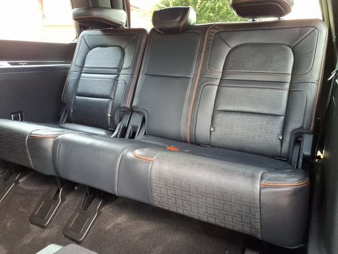 Used 2022 Lincoln Navigator Black Label AWD/4WD image 18