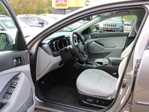Used 2013 Kia Optima LX w/ Convenience Plus Pkg image 23