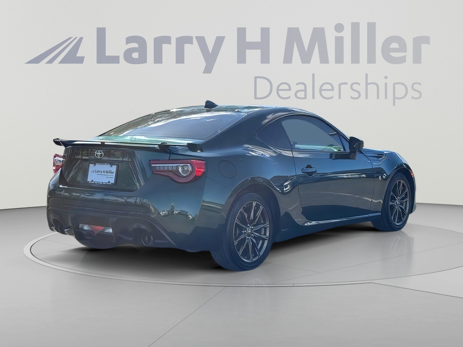 Used 2020 Toyota 86 RWD image 6