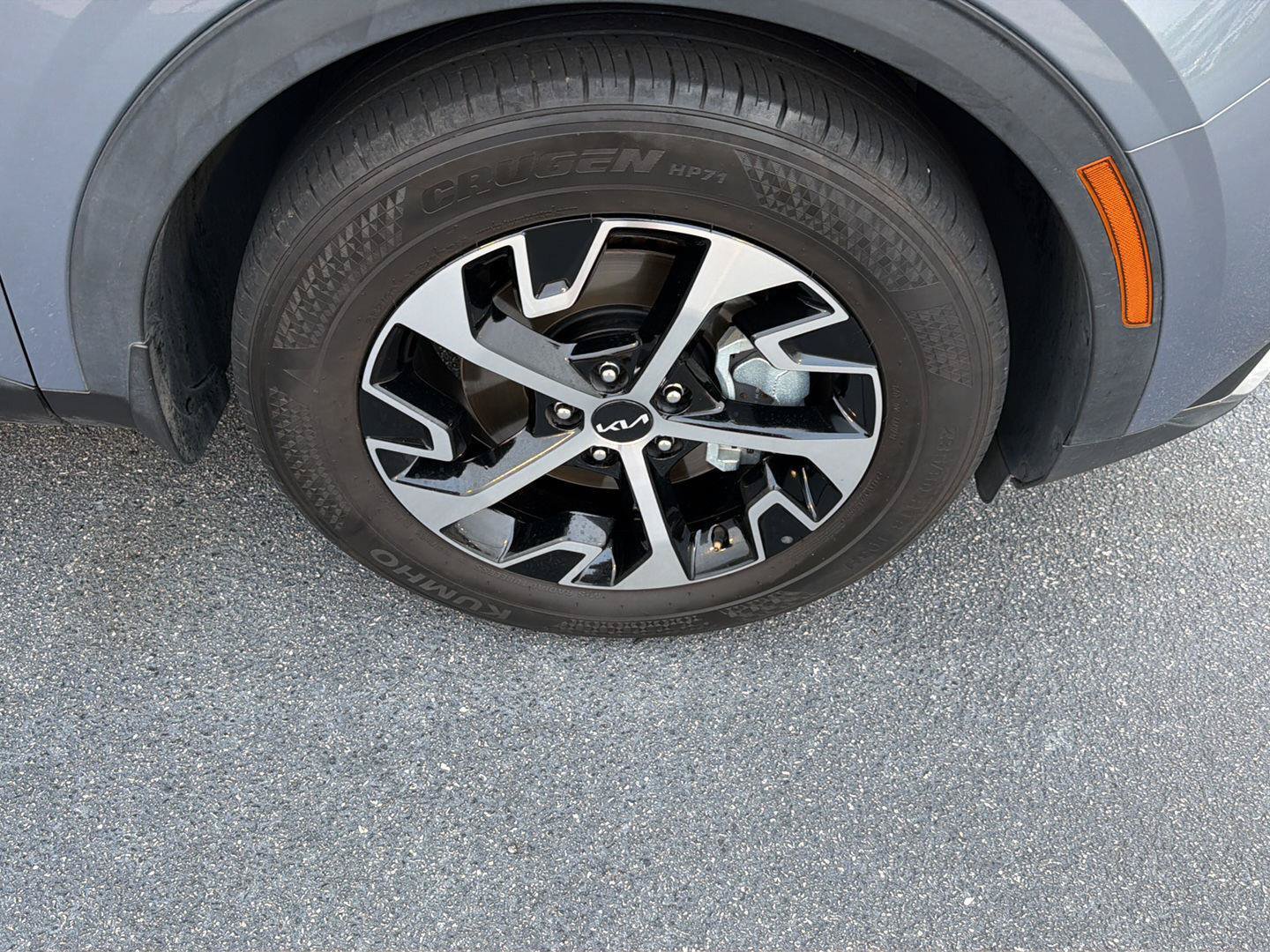 Used 2023 Kia Sportage EX FWD image 38