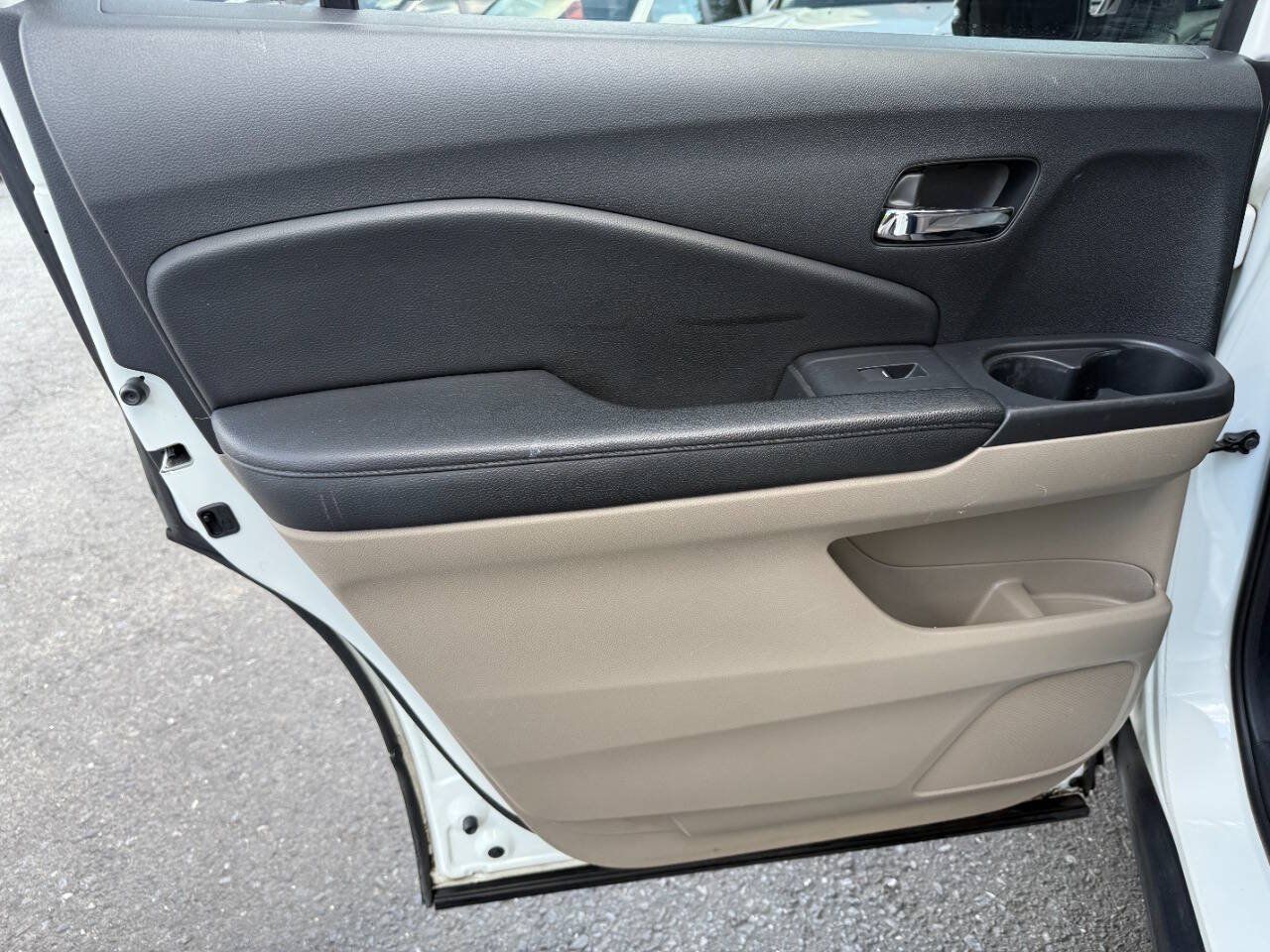 Used 2016 Honda Pilot EX-L image 28