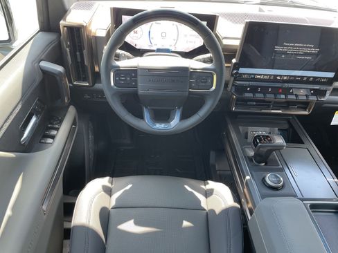 New 2025 GMC Hummer EV 3X w/ Extreme Off-Road Package image 18