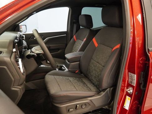 New 2025 Chevrolet Colorado Z71 image 6