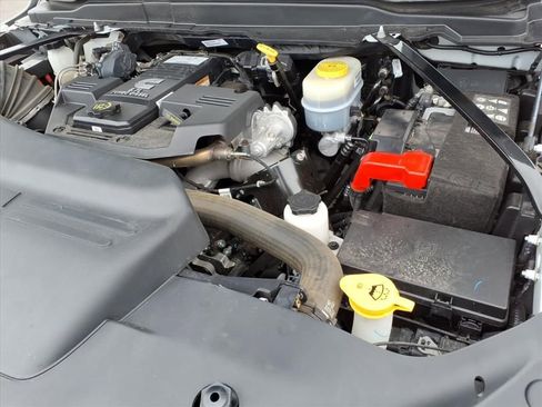 Used 2024 RAM 3500 Limited image 12