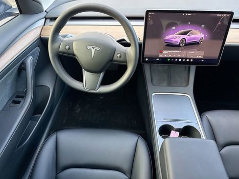 Used 2023 Tesla Model 3 Standard Range image 27