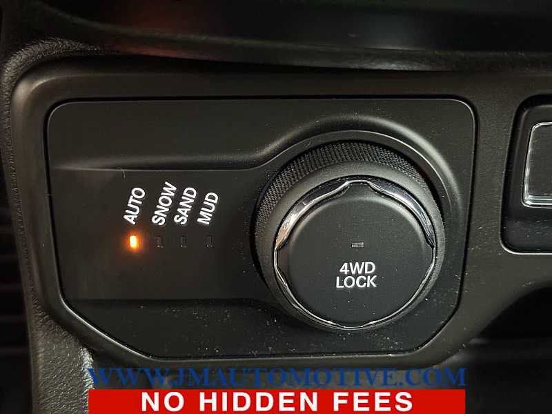 Used 2020 Jeep Renegade Altitude AWD/4WD image 38