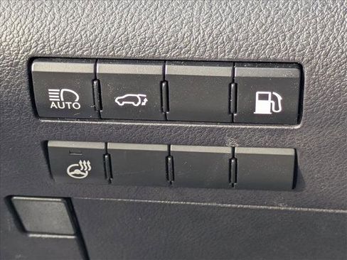 Used 2019 Lexus RX 450h AWD image 13