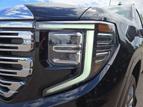 Used 2026 GMC Sierra 1500 Denali AWD/4WD image 6