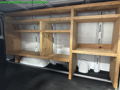 Used 2018 Chevrolet Express 2500 image 9