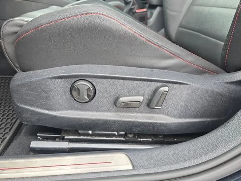 Used 2019 Volkswagen GTI Autobahn FWD image 15