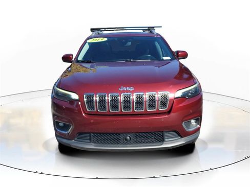 Used 2019 Jeep Cherokee Limited w/ Technology Group image 2