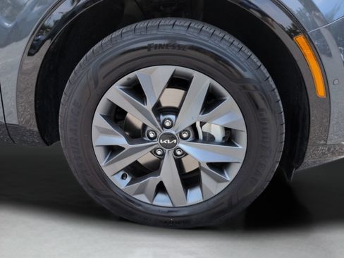 Certified 2025 Kia Sportage SX Prestige AWD/4WD image 13